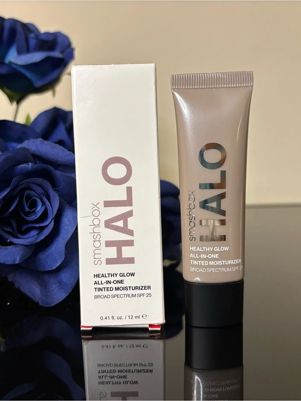 NWT Smashbox Halo Healthy Glow Mini Tinted Moisturizer - Dark Neutral - 12ml